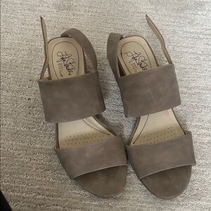 Life Stride Women's Brown Sandals
